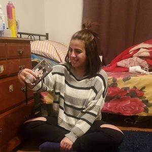 Meet your Posher, Donia